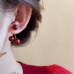 Pendientes de botón de cereza roja Ankara vintage con elegante diseño de 2 formas
