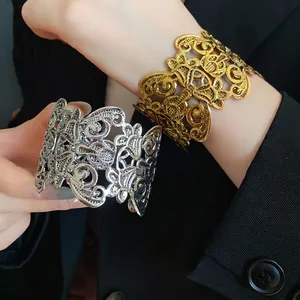 Vintage Metalen Holle Bloem Open Manchet Armband Voor Vrouwen Elegante Zware Retro Armband Mode Luxe Sieraden Cadeau