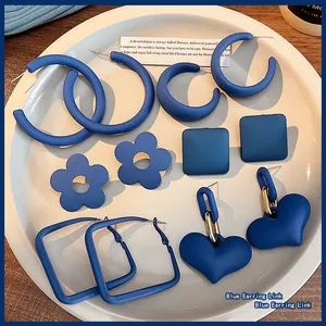 Orecchini a Bottone in Lega Minimalista Blu Klein a Forma di Fiore Cuore Orso Con Perno in Argento Sterling 925 Donna