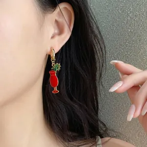 Boucles d'oreilles élégantes en argent S925 avec pendentif verre à cocktail émaillé rouge