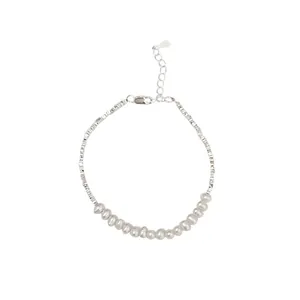 Bracciale minimalista in argento con perle naturali irregolari