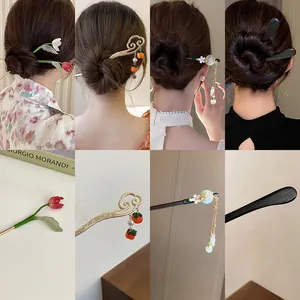 Detail views of floral and tassel hairpins in New Chinese style for Hanfu accessories