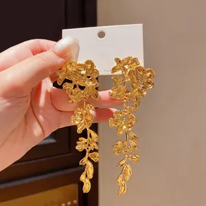 Eleganti Orecchini Pendenti in Metallo con Fiore Foglia Nappa e Perno in Argento Sterling 925 Placcato Oro Gioielli Chic da Donna per Festa