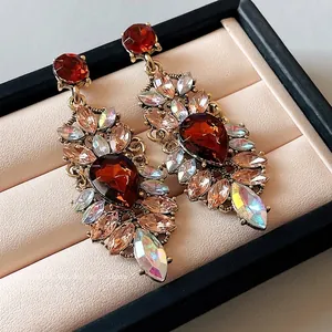 Boucles d'oreilles pendantes gouttes style vintage avec strass irisés en coffret