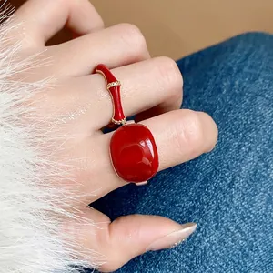 Anello Aperto in Smalto Rosso Placcato Oro 18K per Donna Minimalista con Strass Nodo di Bambù Regolabile Gioielli da Mano Retro