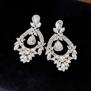 Elegant silver needle chandelier earrings with pear-cut crystals for vintage royal style
