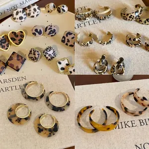 Pendientes de Aleación Geométrica con Estampado de Leopardo Vintage Con Poste de Plata de Ley 925 Estilo Maillard de Resina con Diamantes de Imitación para Mujer Joyería