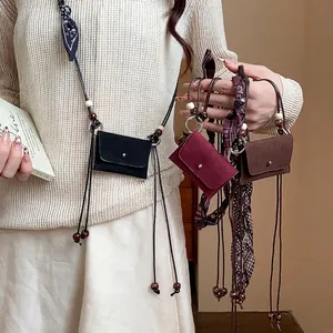 Catena da Vita con Mini Borsa in Stile Etnico Vintage per Donna Cintura Intrecciata in Ecopelle con Perline di Legno Sciarpa di Seta con Stampa Floreale Gioielli Decorativi
