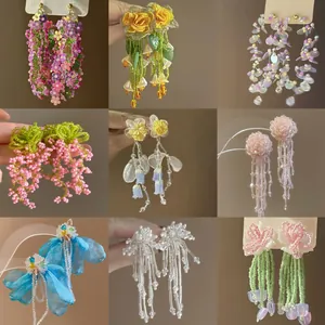 Pendientes de Botón con Borla de Flor de Cuentas Hechos a Mano para Mujer Estilo Bosque Lentejuelas Flores Poste de Plata Joyería