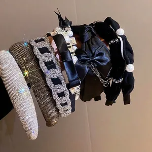 Cerchietto Vintage Francese con Strass e Perle Artificiali Elegante High Top Fiocco in Lega Lussuoso Accessori per Donna
