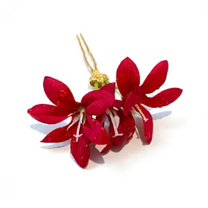 Elegant Korean style sweet red fabric flower hairpin with a gold U-shaped clip