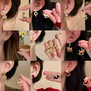 New Chinese Style Horse Stud Earrings With 925 Sterling Silver Earring Post Light Luxury Moissanite Rhinestone Inlaid Pony Ear Jewelry For Women