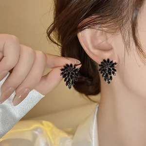 Vintage Luxury Alloy Flower Tassel Stud Earrings With 925 Sterling Silver Earring Post Black Rhinestone Earrings For Women Party Jewelry