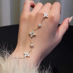 Simple Real Gold Plated Copper Zirconia Flower Chain Bracelet For Women Fashion Jewelry Elegant Niche Hand Jewelry