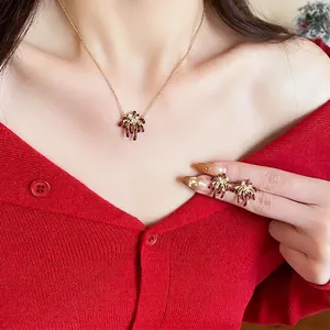 Light Luxury Copper Gold Plated Zirconia Fireworks Jewelry Set Necklace And Earrings With 925 Sterling Silver Earring Post For Women