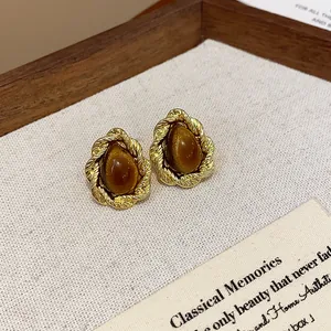 Vintage Maillard style gold twisted resin teardrop stud earrings for women 925 silver needle