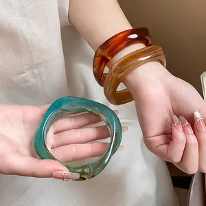 Women Minimalist Square Acrylic Ink Stripe Bangle Bracelet Geometric Marble Pattern Resin Wide Fashion Jewelry Hand Accessory