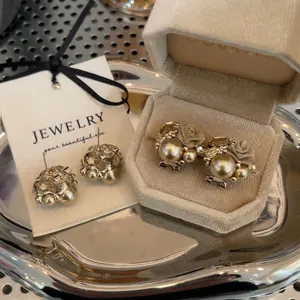 Vintage Flower Artificial Pearl Rhinestone Stud Earrings With Silver Earring Post Elegant High Sense Jewelry For Women