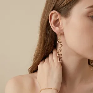 Elegant long tassel rose flower earrings with rhinestones for a sweet vintage look