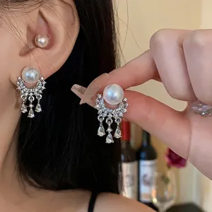 Orecchini pendenti con perle e strass in stile vintage francese, eleganti e chic