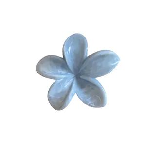 Elegante molletta per capelli a fiore in acrilico blu marmorizzato per acconciature di stile