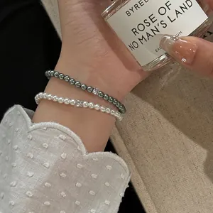Bracelet Elégant en Perles Artificielles Vintage Avec Zirconia pour Femme Bijoux de Mode Style Rétro Chaîne de Main Minimaliste