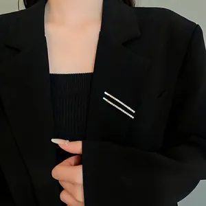 Elegante set di fermagli per capelli in argento con strass per uno styling raffinato moda