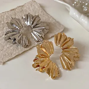 Western Exaggerated Metal Flower Fan Pleated Earrings 925 Sterling Silver Post Gold Silver Geometric Stud Earrings Jewelry
