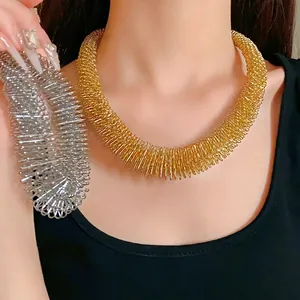 Übertrieben Spring Choker Legierung Spiral Statement Schmuck Damen Spicy Girl Metall Stil Punk Mode Einzigartige Halskette