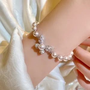 French Vintage Butterfly Artificial Pearl Bracelet For Women Luxury Rhinestone Inlaid Hand Chain Elegant Jewelry Gift
