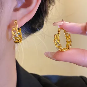 Vintage Palace Style Gold Alloy Hollow Chain Ear Hoop Earrings With Rhinestone Inlay For Women High-End Simple Fashion Jewelry
