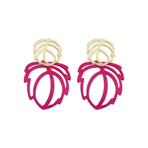 Stylish minimalist two-tone hollow leaf stud earrings with gold and vibrant magenta finish