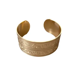 Vintage vergoldetes Metall-Armband mit aufwendigem Blumenmuster Gravur-Design