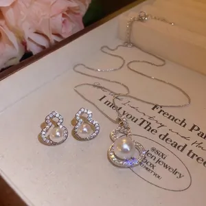 Neuer Chinesischer Stil Kalebassenform Künstliche Perle Strass Ohrstecker Mit 925 Sterlingsilber Ohrstecker-Stift Und Halskette Damen Schmuck