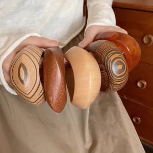 Retro style wooden grain and amber resin chunky bangles set for vintage fashion aesthetic