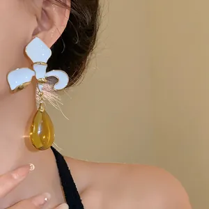 Vintage palace style flower earrings with amber teardrop pendant and silver needles