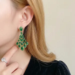 Orecchini a Pendente a Forma di Foglia di Rombo con Zirconia Verde a Stile Coreano con Perno in Argento Sterling 925