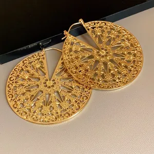 Boucles d'oreilles dorées géométriques évidées style vintage, bijoux de mode pour femmes
