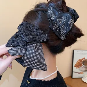 Korean Style Large Fabric Triangle Hair Claw Rhinestone Sequin Shark Clip For Women Elegant Black Headwear Hair Accessories