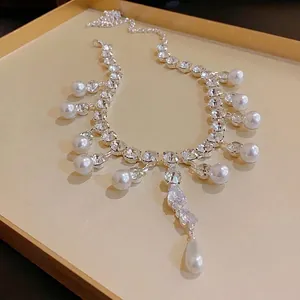 Élégant collier de perles en zircone goutte d'eau de style luxe français femme