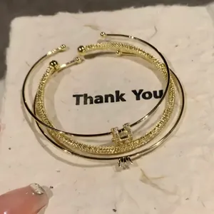 Lussuosa Collezione di Bracciali Rigidi Aperti in Rame Placcato Oro Vero Zirconia Lettera H Per Donna Regalo Gioielli di Moda