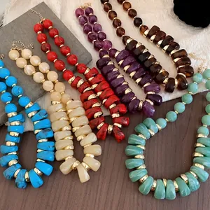 Collares de acrílico con cuentas irregulares en varios colores para mujer