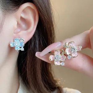 Elegant 18k gold plated floral pearl clip-on earrings for non-pierced ears and sweet style