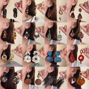 New Chinese Retro Wood Circle Pendant Earrings Vintage Geometric Dangle Earrings For Women Artistic Design Ear Jewelry