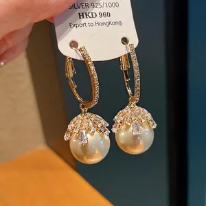 Elegant Pearl Flower Drop Earrings With 925 Sterling Silver Earring Post Gold Plated Alloy Rhinestone Geometric Dangle Earrings For Women