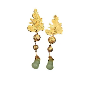 Boucles d'oreilles fleurs dorées avec perles creuses et pendentifs gourde en jade