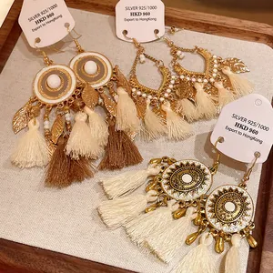 Orecchini boho con nappe e foglie su vassoio, ganci in argento 925 di alta qualità