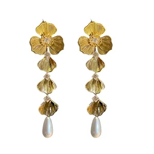 Elegant 18K gold plated flower dangling earrings with zircon and teardrop pearls.