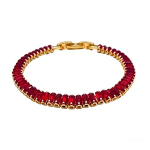 Elegant gold-plated bracelet with rectangular red zircons in a vintage luxury design