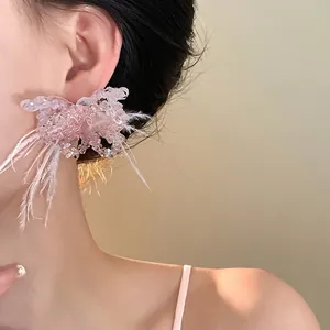 Eleganter rosa Kristall-Schmetterlingsohrring mit Federn im süßen Prinzessinnen-Stil
